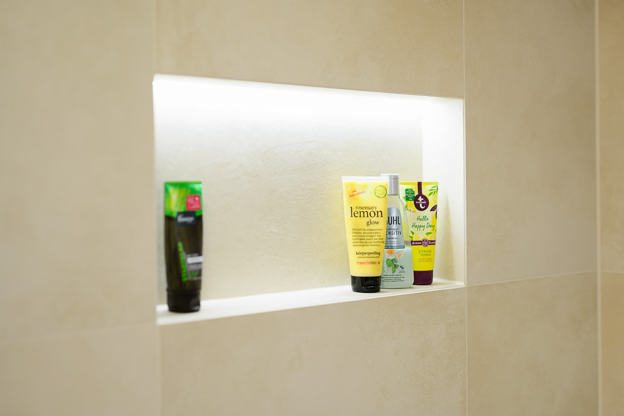 ZA_dusche-untensilien