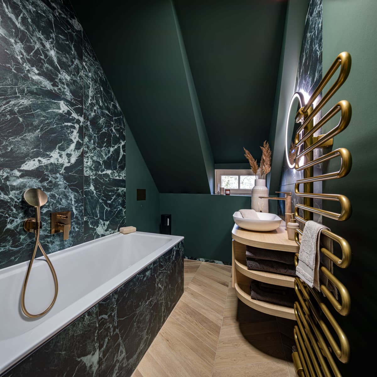 J_Marmor_schwarz_Bad_03